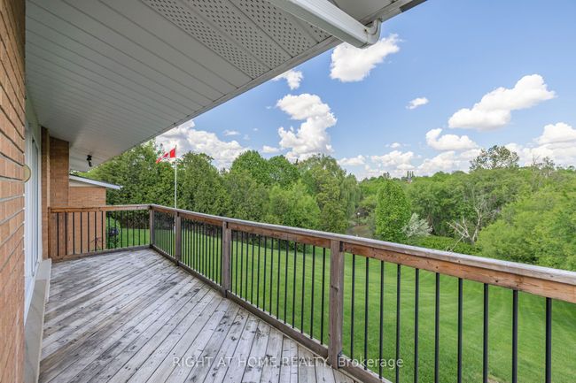 42 Valleyview Rd, House other with 5 bedrooms, 2 bathrooms and 6 parking in Brampton ON | Image 38