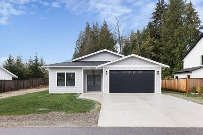 507 Jordan Way, House other with 3 bedrooms, 2 bathrooms and 4 parking in Gibsons BC | Image 1