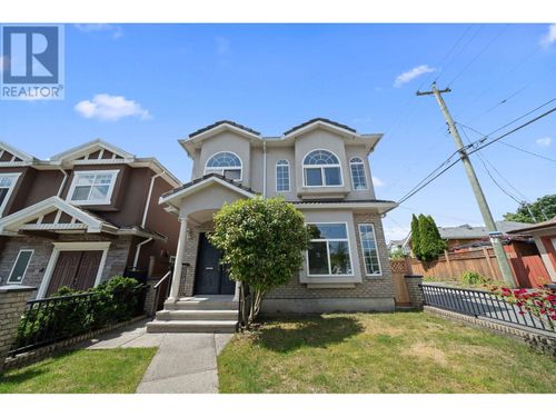 5323 Dumfries St, Vancouver, BC, V5P3A3 | Card Image