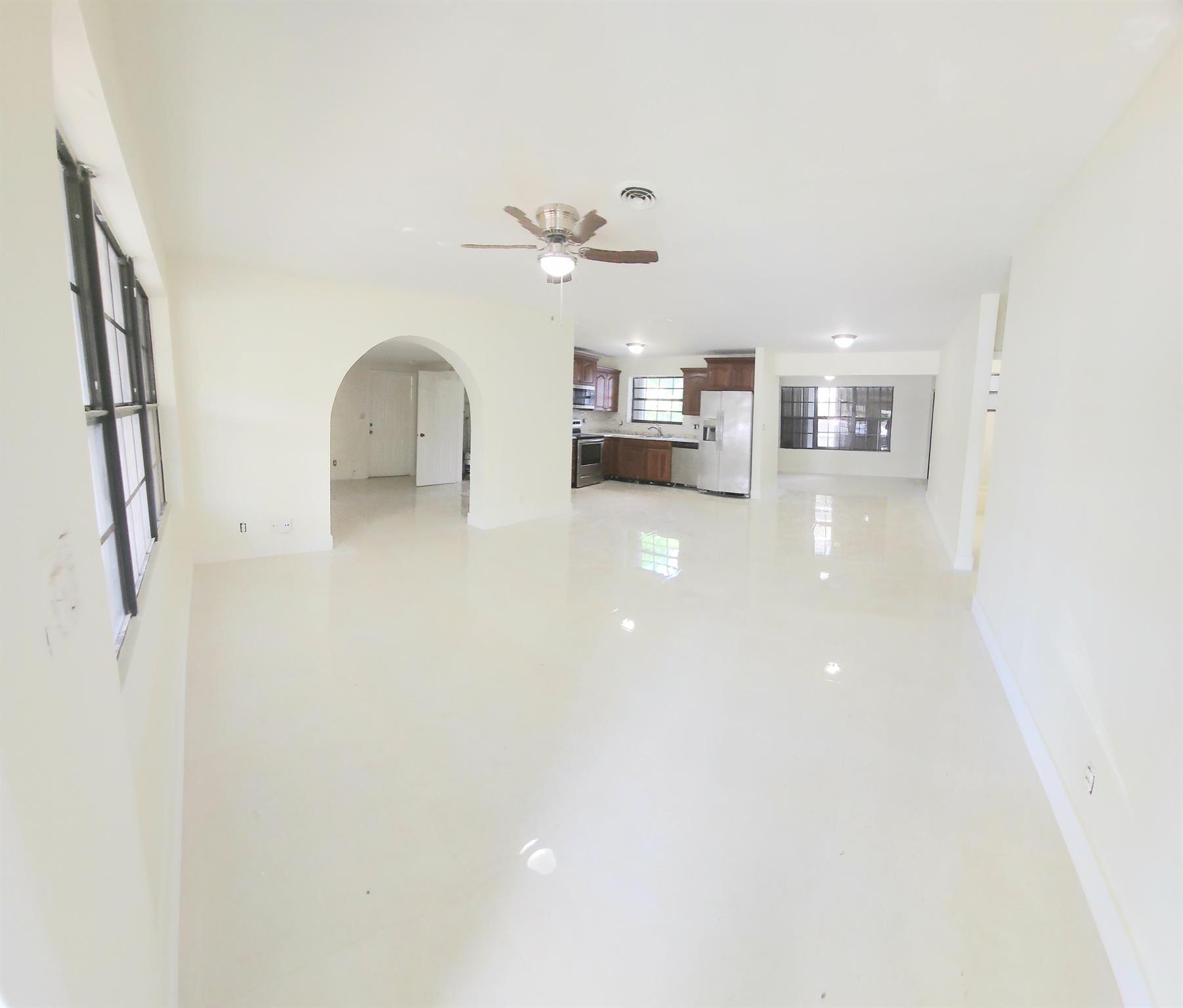 30th Ave, Fort Lauderdale, FL 33312