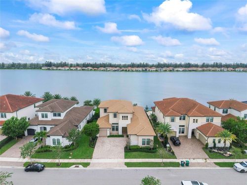 9025 Parkland Bay Dr, Parkland, FL, 33076-4881 | Card Image