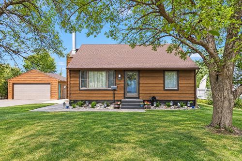 101 49th Ave Ne, Fridley, MN, 55421-1512 | Card Image