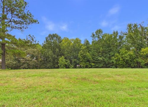220 Ridgecrest Dr, Arlington, TN, 38002-4683 | Card Image