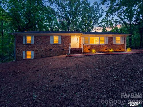 7515 Shady Ln, Charlotte, NC, 28215-2841 | Card Image