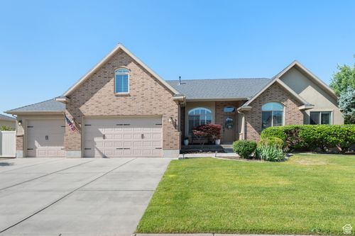 3535 W Overlook Dr, Layton, UT, 84041-7144 | Card Image