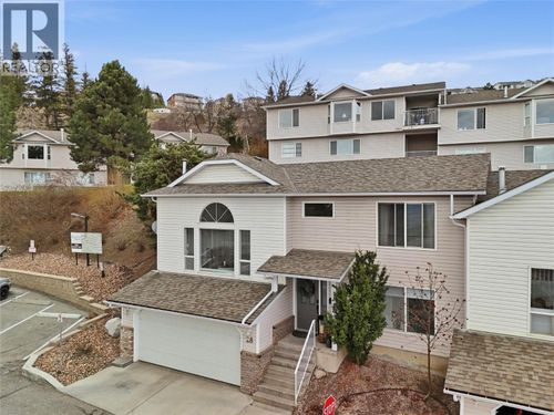 28-2022 Pacific Way, Kamloops, BC, V1S1T1 | Card Image