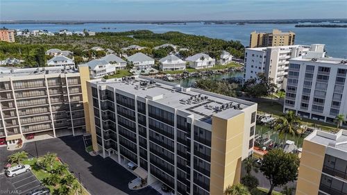 543-4431 Bay Beach Ln, FORT MYERS BEACH, FL, 33931-5932 | Card Image