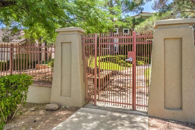UNIT-101 - 1900 Summer Pine Ct, Townhouse with 3 bedrooms, 3 bathrooms and null parking in Las Vegas NV | Image 38