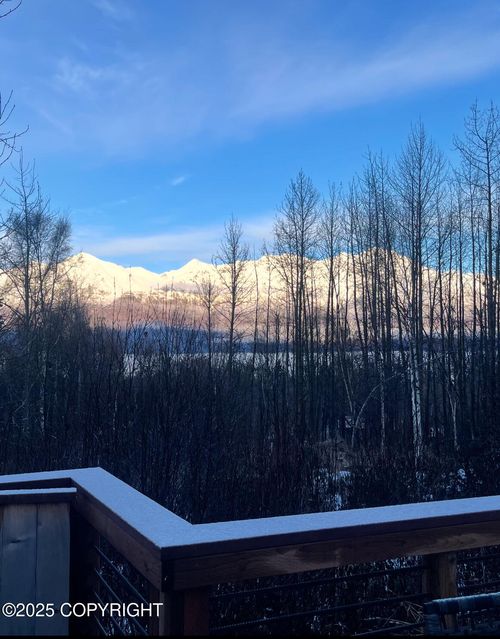 8453 S Ivanhoe St, Palmer, AK, 99645-8215 | Card Image