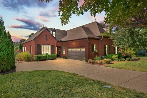 207 Abiding Pl, Goodlettsville, TN, 37072-8536 | Card Image