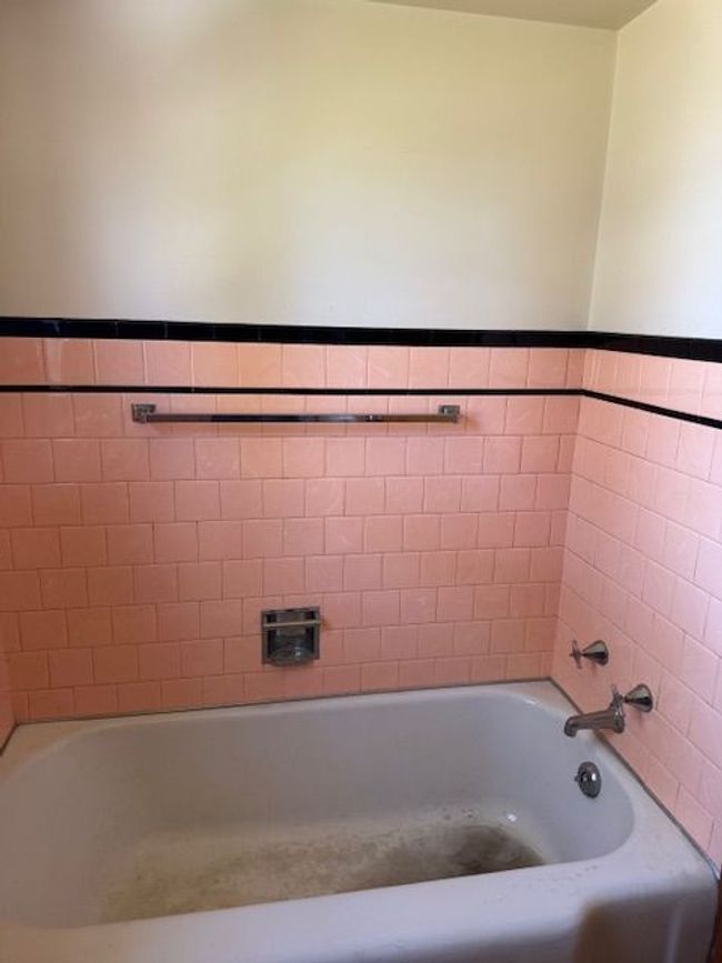 108 James St, House other with 3 bedrooms, 2 bathrooms and null parking in Pigeon MI | Image 6