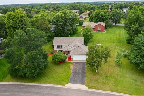 7009 Rolling View Dr, Saint Cloud, MN, 56303-0154 | Card Image