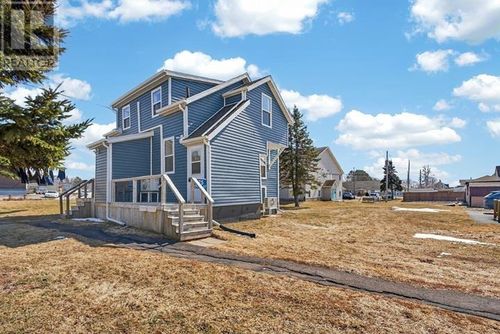 75 Duke St, Summerside, PE, C1N3R9 | Card Image