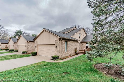 21540 River Ridge, Farmington Hills, MI, 48335 | Card Image