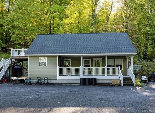 450 Oscawana Lake Rd, Putnam Valley, NY, 10579-2200 | Card Image