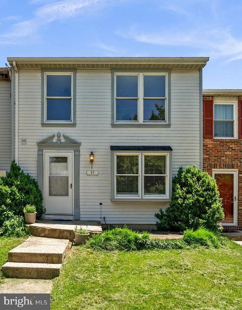 37 Shelldrake Ct, DAMASCUS, MD, 20872-2613 | Card Image