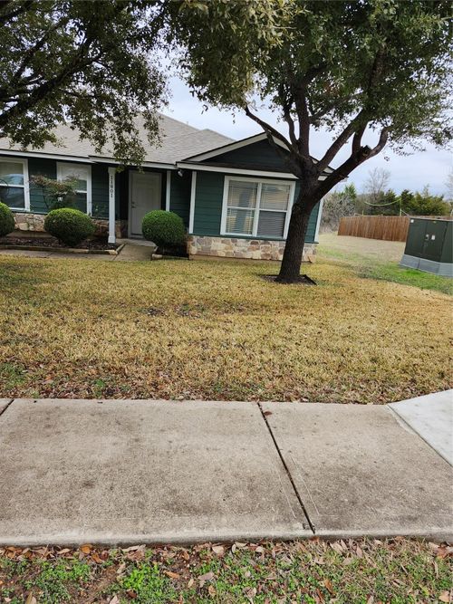11801 Briarcreek Loop, Manor, TX, 78653-4606 | Card Image