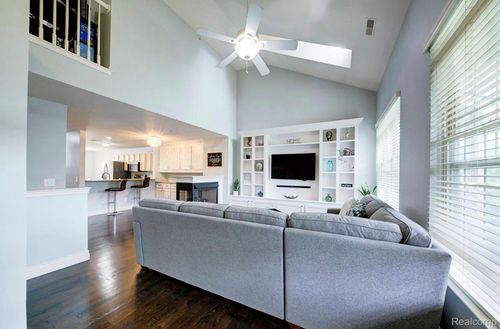 421 Village Dr, Walled Lake, MI, 48390-3550 | Card Image