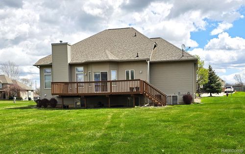 6440 Wailea Dr, Grand Blanc, MI, 48439-8597 | Card Image