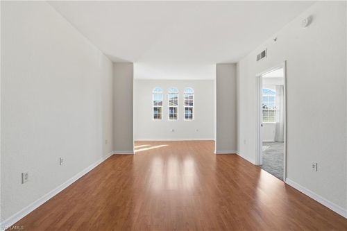 apt-304-15590 Ocean Walk Cir, FORT MYERS, FL, 33908-1342 | Card Image