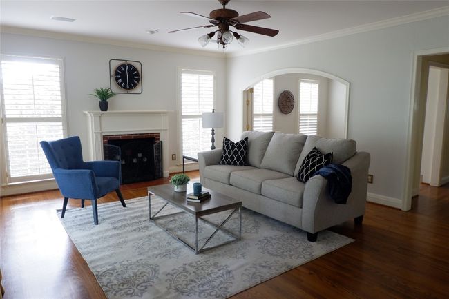 2203 Griswold Ln, House other with 4 bedrooms, 4 bathrooms and 4 parking in Austin TX | Image 4