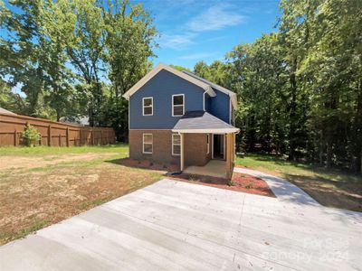 48 Magnolia Street, House other with 3 bedrooms, 2 bathrooms and null parking in York SC | Image 1