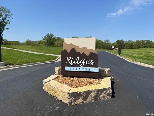 601 W 6th Street Ct, Coal Valley, IL, 61240-9492 | Card Image