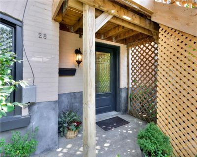 28 Courtland Ave E, Townhouse with 4 bedrooms, 2 bathrooms and 2 parking in Kitchener ON | Image 3