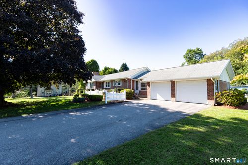 153 Sharp Hill Rd, Uncasville, CT, 06382-2037 | Card Image