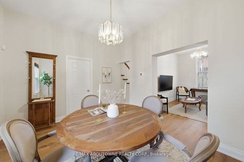 116 Bay St N, Hamilton, ON, L8R2P4 | Card Image