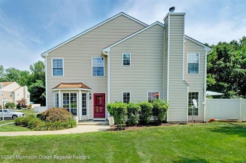 226 Teasdale Pl, Morganville, NJ, 07751-4300 | Card Image