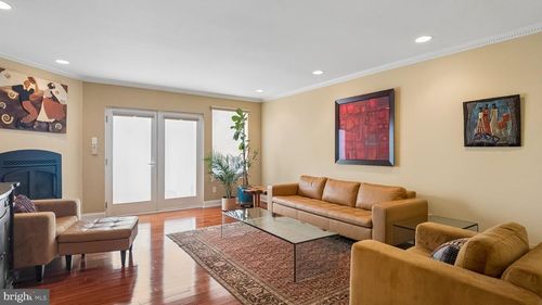 718 S 19th Street, PHILADELPHIA, PA, 19146 | Card Image