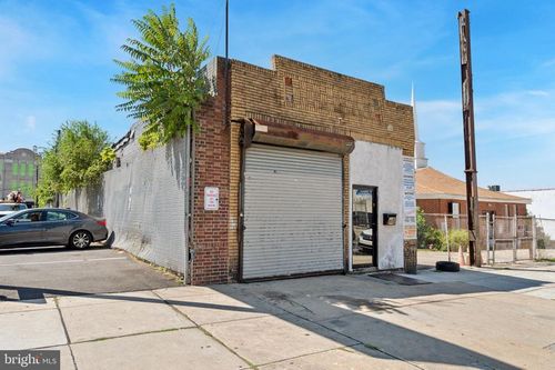 5514 Chestnut St, Philadelphia, PA, 19139-3204 | Card Image