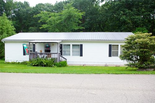 228 Sunny Hill Dr, Valencia, PA, 16059-1634 | Card Image