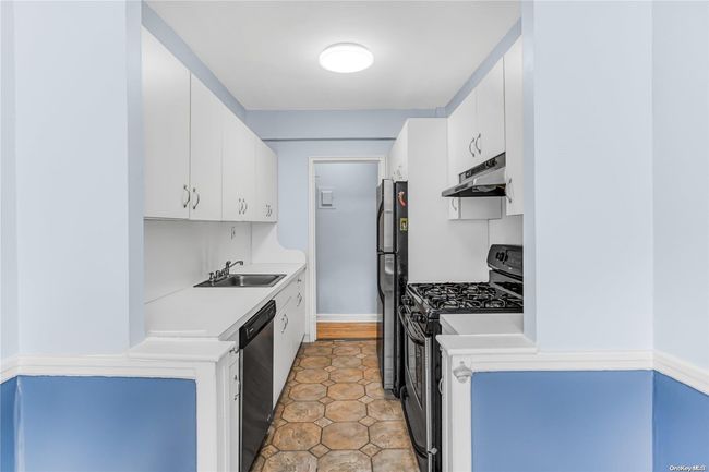 APT-224 - 69-10 Yellowstone Blvd, Home with 1 bedrooms, 1 bathrooms and null parking in Forest Hills NY | Image 7