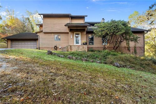 1273 Cedar Creek Dr, Asheboro, NC, 27205-2625 | Card Image