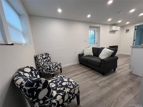 40 Talcott Dr, East Northport, NY, 11731-3706 | Card Image