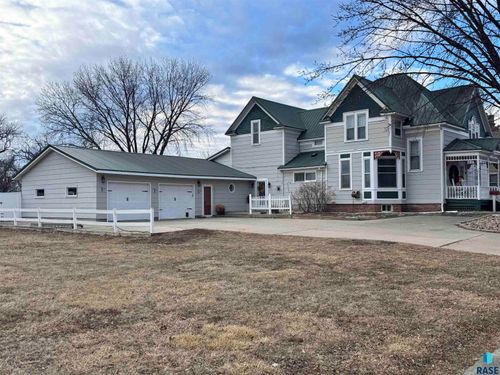 319 N Broadway St, Canton, SD, 57013-1715 | Card Image