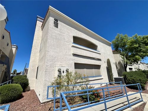 2060-2725 S Nellis Blvd, Las Vegas, NV, 89121-2089 | Card Image