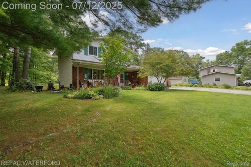 11857 Ely Rd, Davisburg, MI, 48350-1737 | Card Image