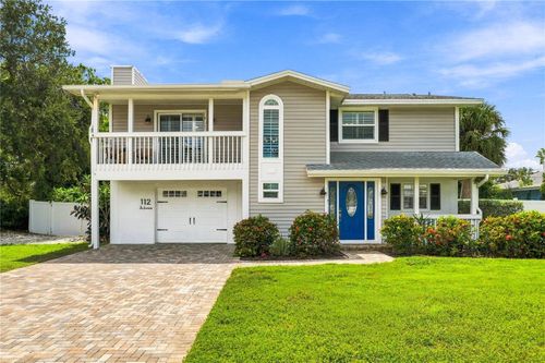 112 6th St, BELLEAIR BEACH, FL, 33786-3217 | Card Image