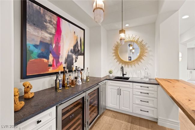 19 Quintessa Cir, House other with 4 bedrooms, 5 bathrooms and null parking in Las Vegas NV | Image 18