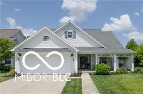9712 Indigo Ln, Fishers, IN, 46038-8359 | Card Image