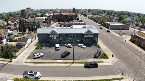 5320 Schaefer Rd, Dearborn, MI, 48126-3228 | Card Image