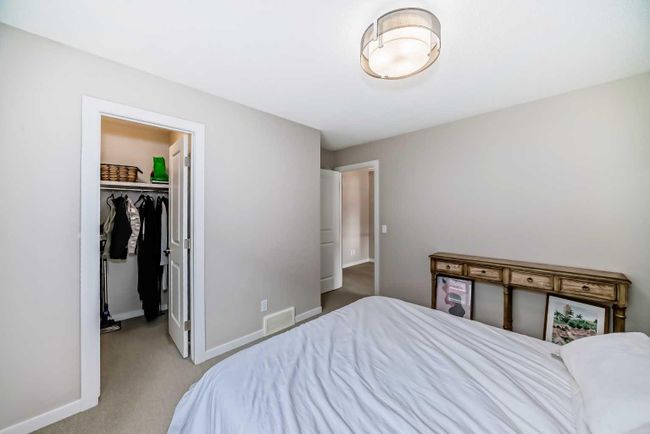 3 Aspen Summit View Sw, Home with 3 bedrooms, 2 bathrooms and 4 parking in Calgary AB | Image 29