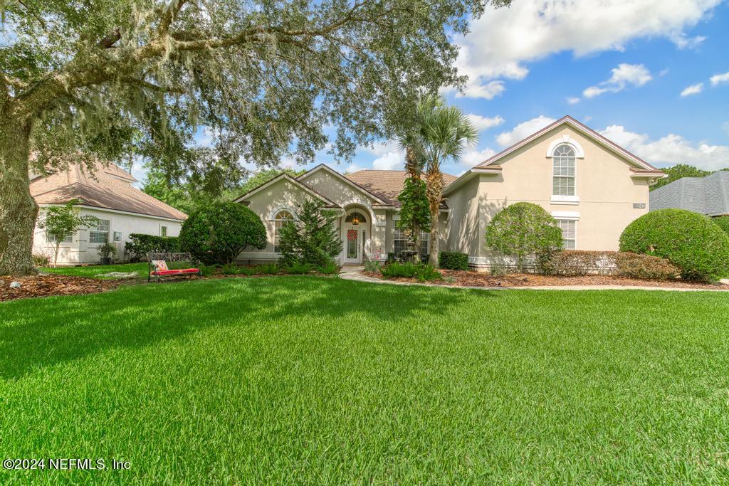 Cypress Lakes Dr, Jacksonville, FL 32256