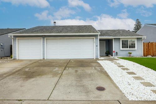 8704 Pacific Hills Way, Sacramento, CA, 95828 | Card Image