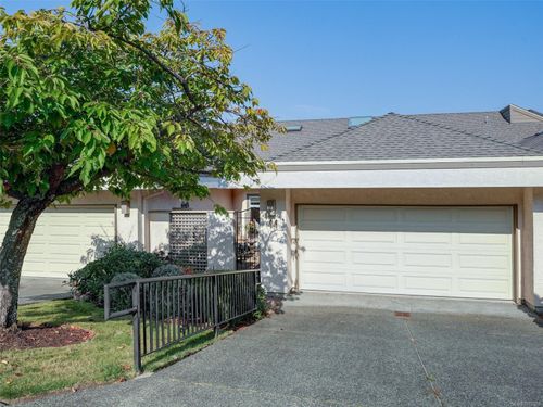 44-4318 Emily Carr Dr, Saanich, BC, V8X5E7 | Card Image
