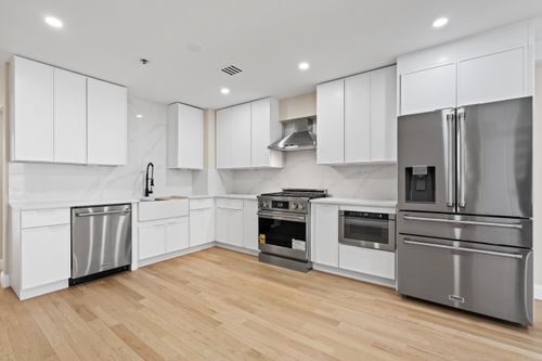 2-306 Grand St, Jersey City, NJ, 07302-4320 | Card Image