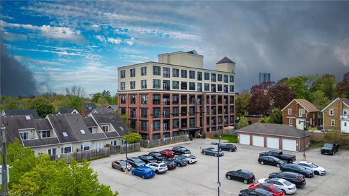 501-120 Mansion St, Kitchener, ON, N2H0A1 | Card Image